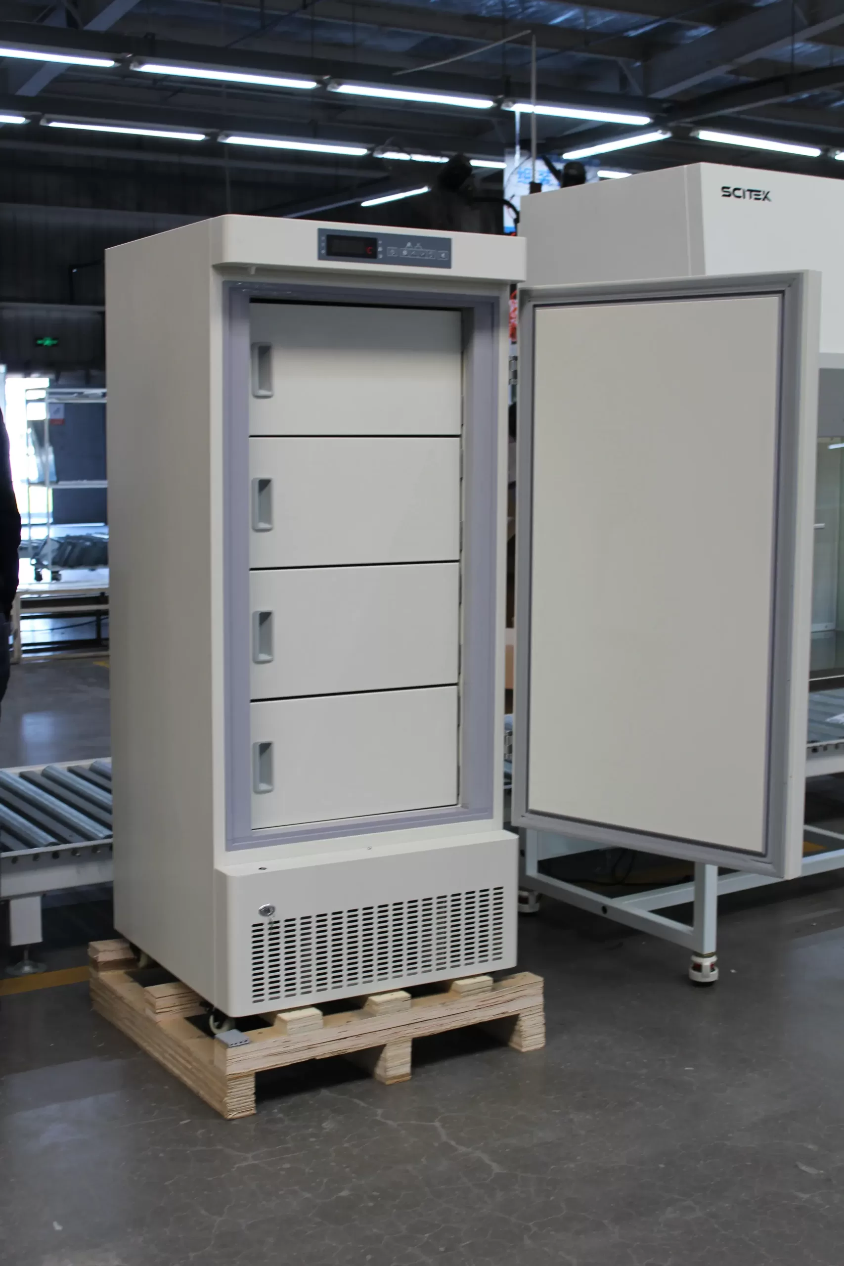 -40℃ Freezer